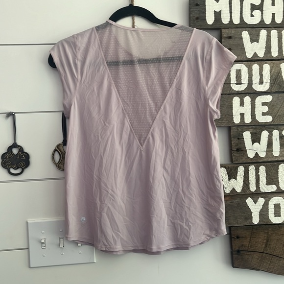 Lululemon size 4 top - Picture 2 of 2